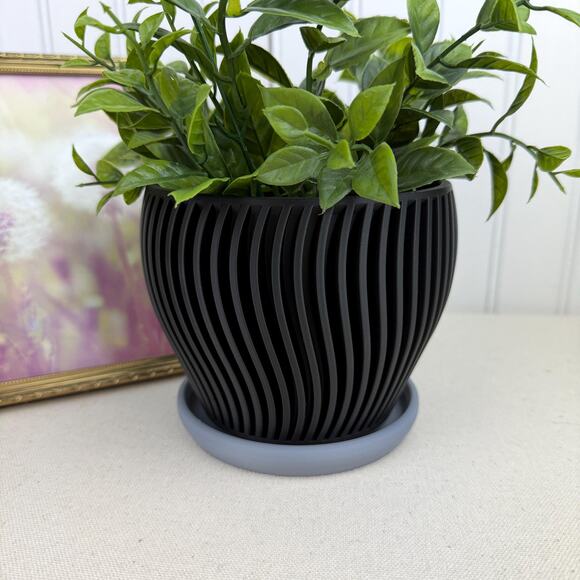 The Oblique Planter, Indoor Flower Pot, Tabletop Planter, Ribbed Wavy Pattern - Picture 1 of 9